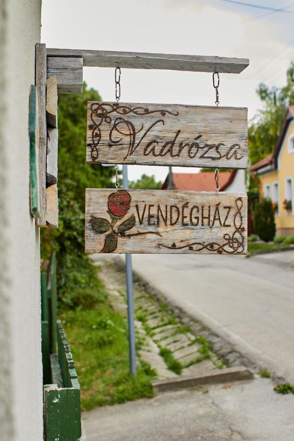 Vadrozsa Vendeghaz Racalmas Guest House Luaran gambar